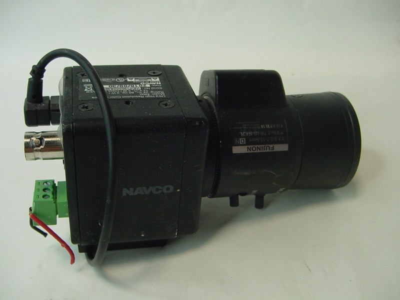 NAVCO ULTRA HIGH RESOLUTION COLOR CAMERA 4900 w/ FUJINON LENS 1:1.3/2.7-13.5MM