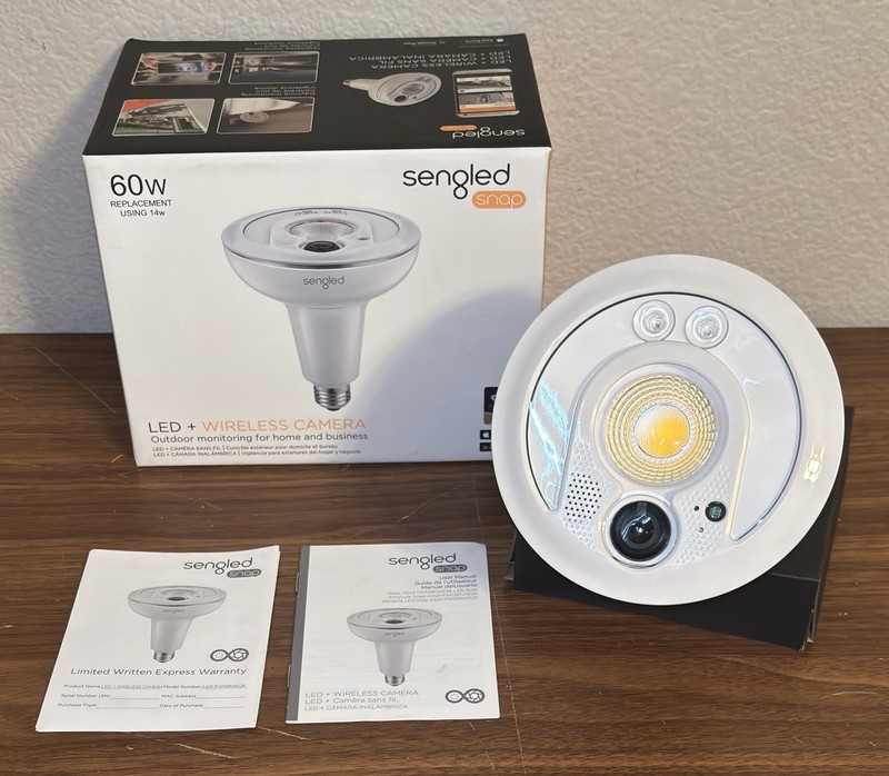 NEW SENGLED SNAP Outdoor 60W LED + Wireless Security Camera