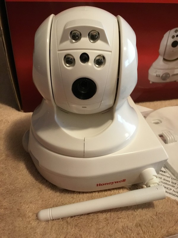 Honeywell iPCAM-PT Color IP Pan/Tilt Camera - New In Box gallery