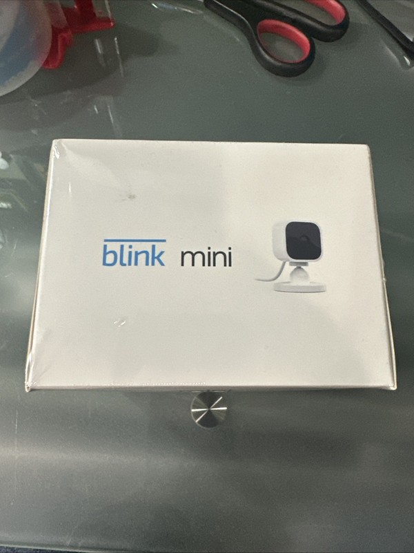 Blink BCM00300U Mini Indoor Plug-in Smart Surveillance Camera - New & Sealed gallery