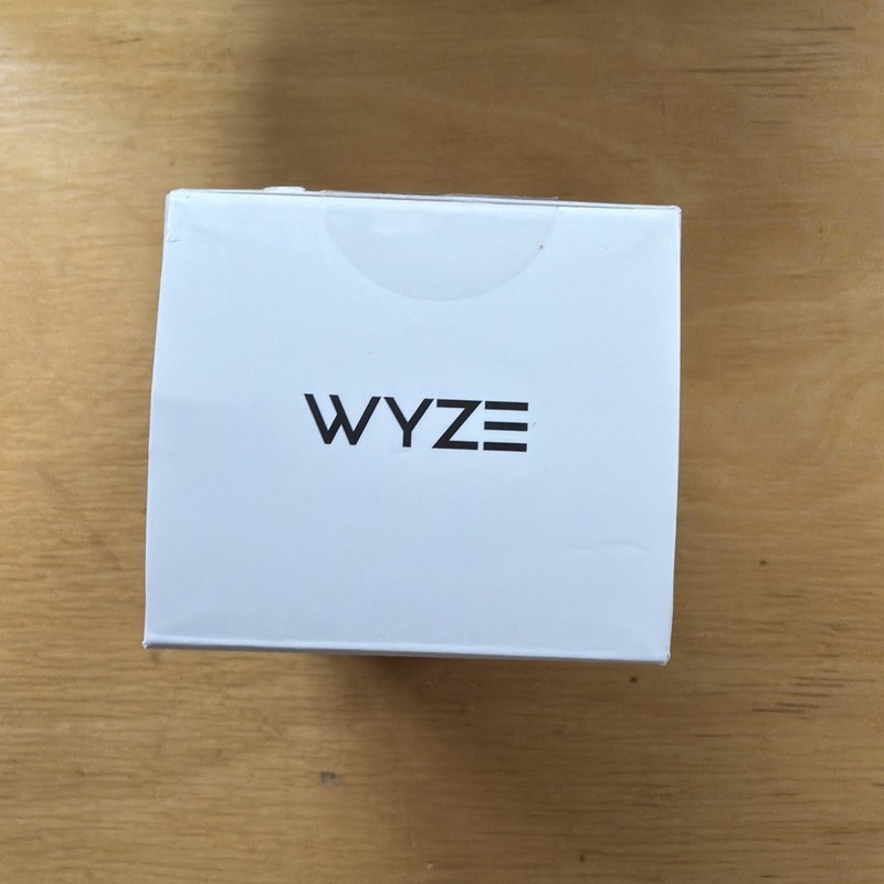 Wyze Cam v3 Wi-Fi Indoor/Outdoor Security Camera gallery
