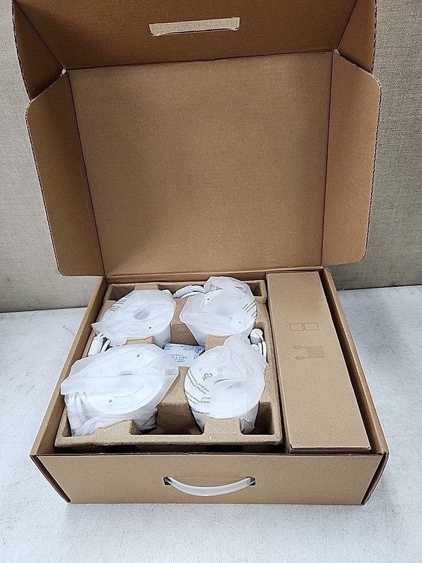 NEW Reolink D800 4K Security Cameras (x4) Does not Included RLN8-410 gallery