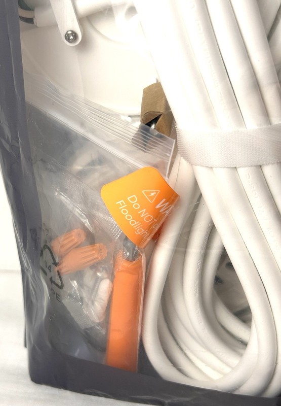 Ring Floodlight Cam Wired Plus / Pro Plug-In Power Mount Kit - White AC Cord New gallery