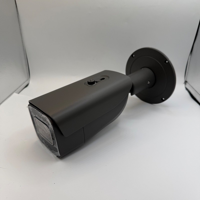 Luma Surveillance 510 Series 4MP Bullet IP Camera Gray LUM-510-BUL-IP-GR PoE NIB gallery