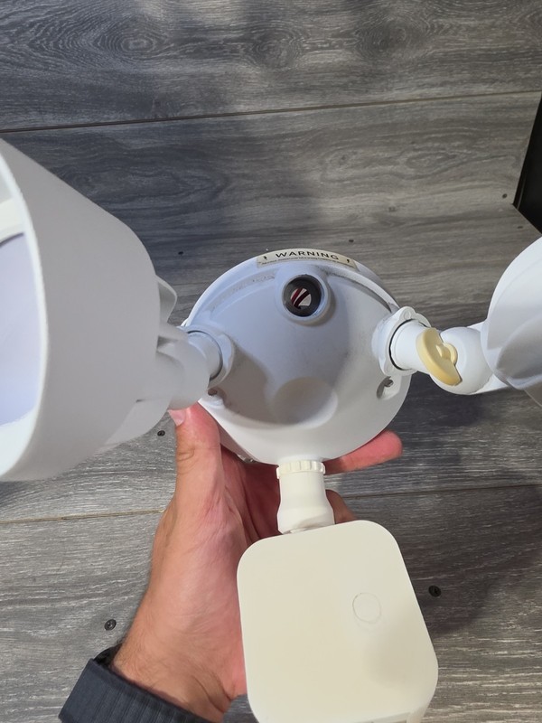 Ring Floodlight Cam Wired White 1080p HD Security Camera Tested Works Model 2210 gallery