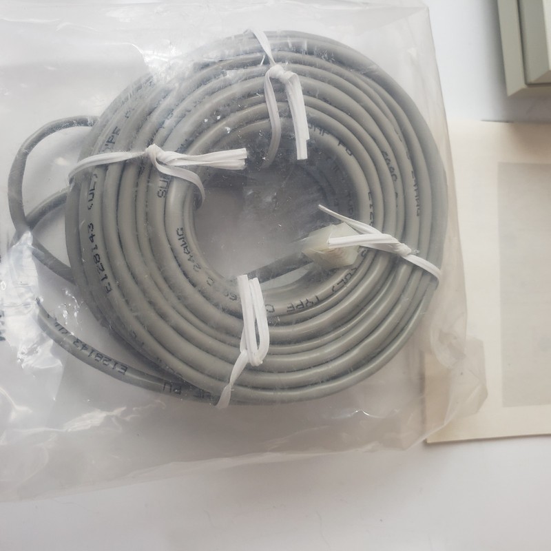 PHILIPS BOSCH VC86775T / VC86775T B/W CAMERA NEW IN BOX WITH ALL ACCESSORIES gallery