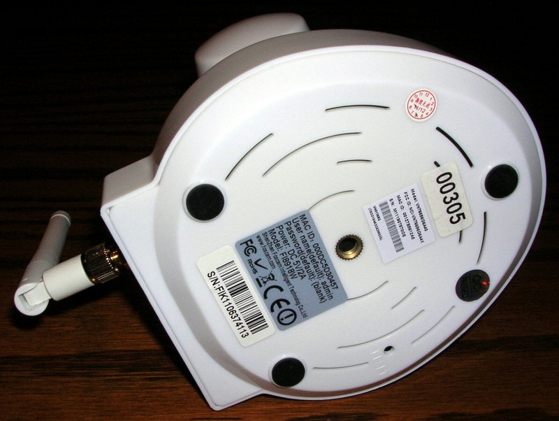 FOSCAM FI8918W WIRELESS PAN AND TILT IP CAMERA WITH 8 METER NIGHT VISION gallery