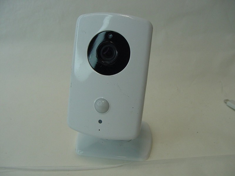 2GIG TECHNOLOGIES INDOOR SECURITY CAMERA 2GIG-CAM-HD100 – NO POWER CORD INCLUDED