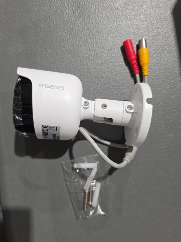 Wisenet SDC-89445BF Wired Weatherproof 1080p Security Camera w/ Night Vision