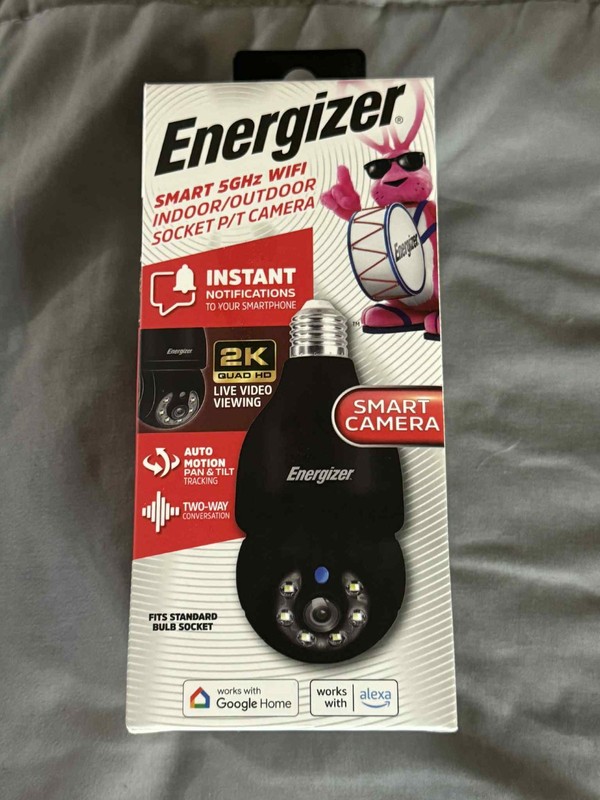 Energizer Smart WiFi 2K Indoor Outdoor Pan Tilt Camera Bulb Socket NIB NEW Fast!