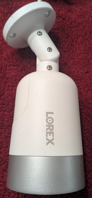 LOREX E891AB – Z 4K Ultra HD Active Deterrence Bullet Security Camera