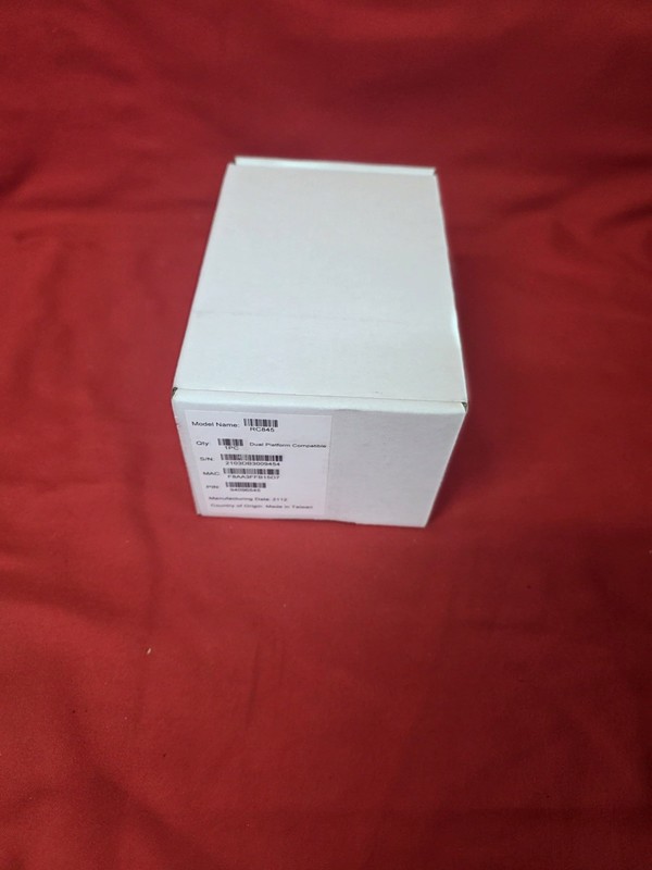 ADT Pulse RC845 Wi‑Fi IP Indoor Surveillance Camera 720p HD Night Vision gallery