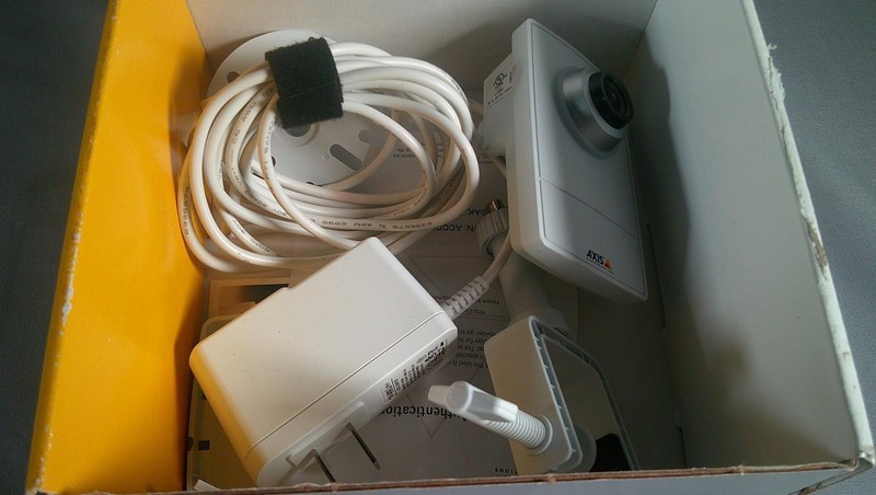 AXIS M1004-W Wireless Network IP Camera ***USED EXCELLENT *** gallery