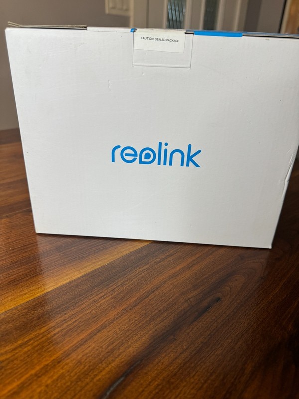 Reolink 4K PoE Floodlight Camera 180° View Dual-Lens Smart Detection gallery