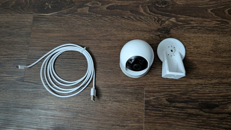 Eufy Security Indoor Cam 2K Pan & Tilt Wired (Model T8410) w/ Cord and 3D Mount gallery