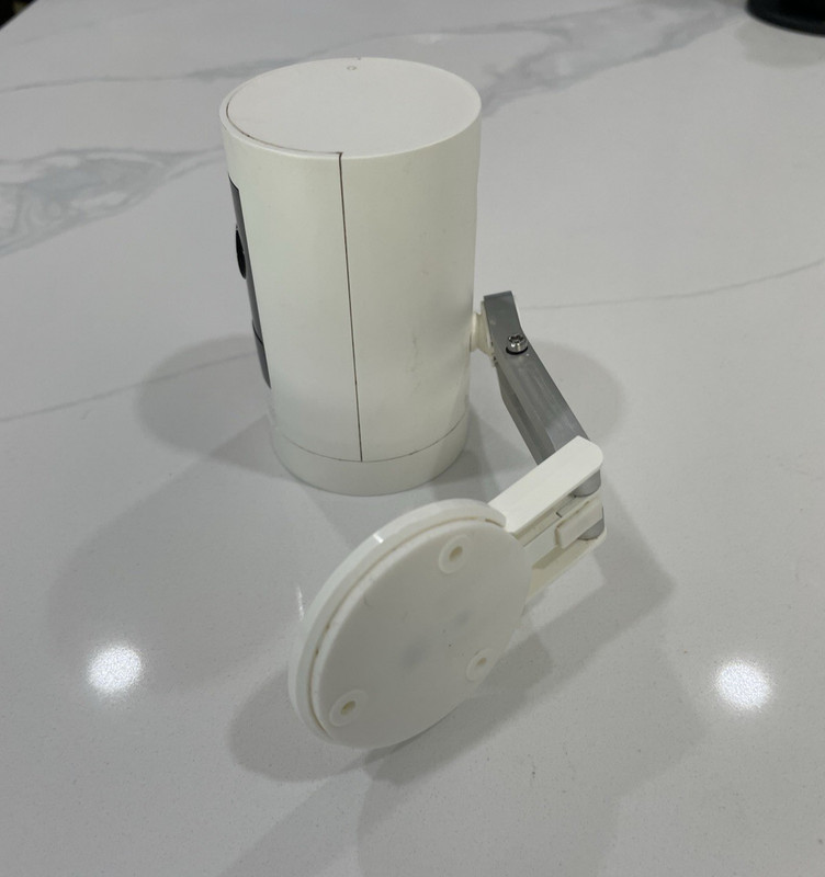 Ring Stick Up Cam Outdoor Indoor 5UM7E5 White w/ Ceiling Wall Mount Arm 3rd Gen gallery