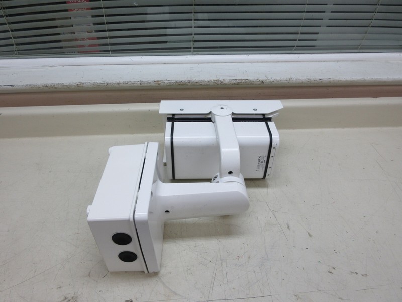Bosch NAI-90022-AAA Outdoor 27W Wall IP Camera 1080P Used Free Shipping