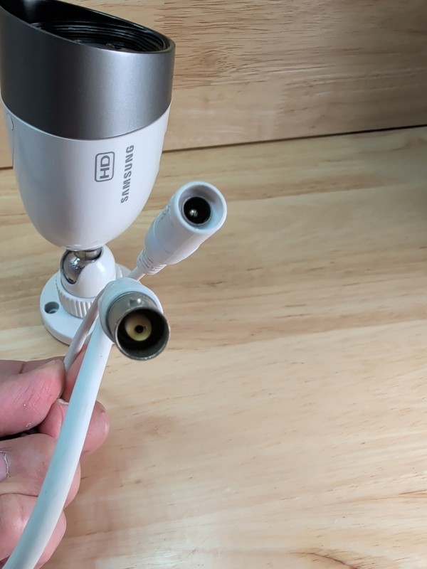 Samsung HD SDC-8440BCN Security Camera w/ ONE REEL of 60' BNC cable gallery
