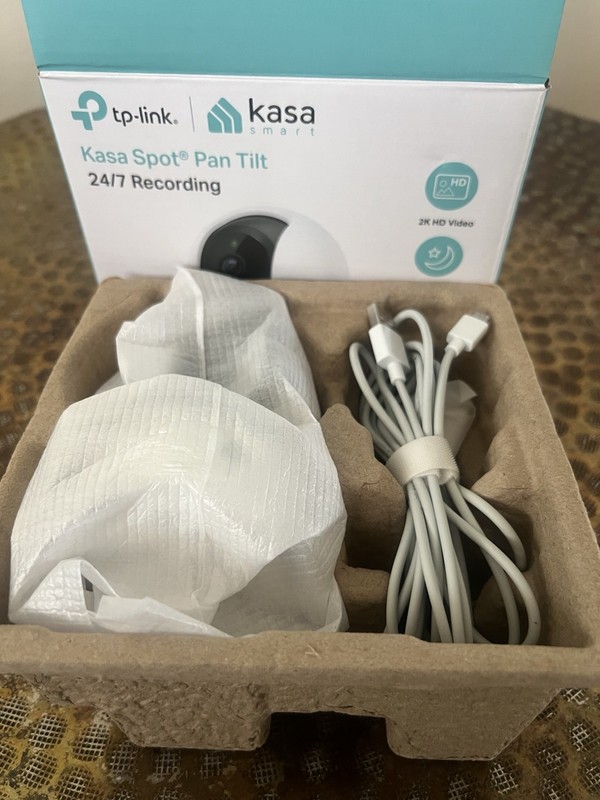 Kasa 2K QHD Security Camera Pan/Tilt, Starlight Sensor for Color Night Vision gallery