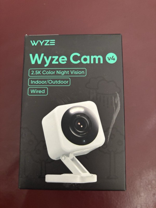 Wyze Cam v4 2.5 Color Night Vision I/0 Wired