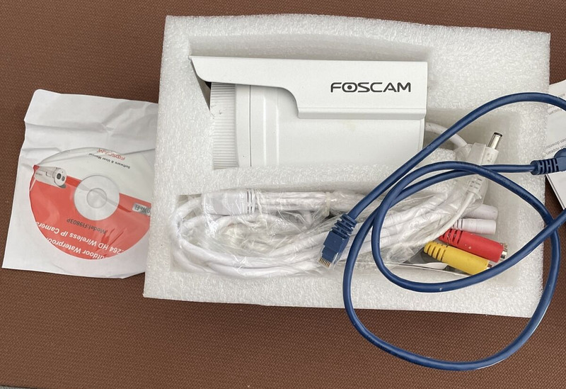 Foscam FI9803P HD 720P WiFi Security Camera - White gallery