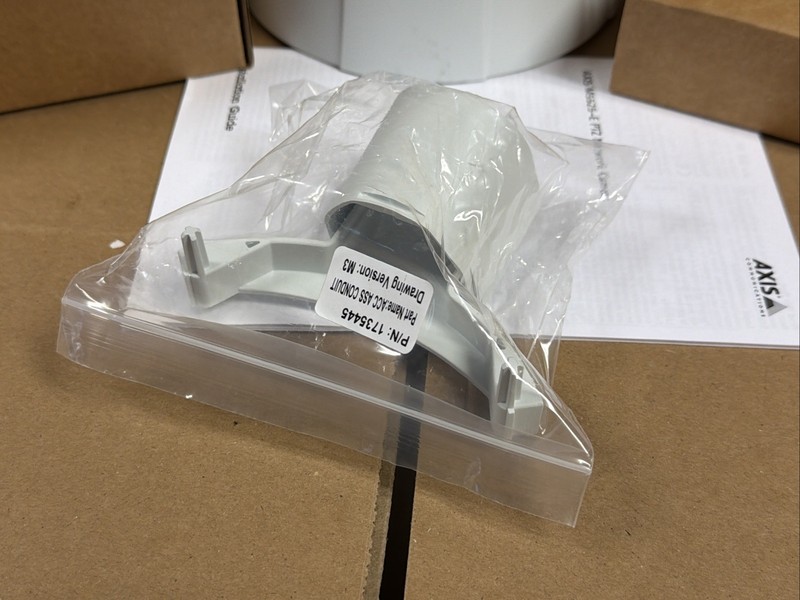 AXIS M5525-E 60HZ IP Network Outdoor Camera 01146-001 10X PTZ 2MP FAST SHIPPINGo gallery