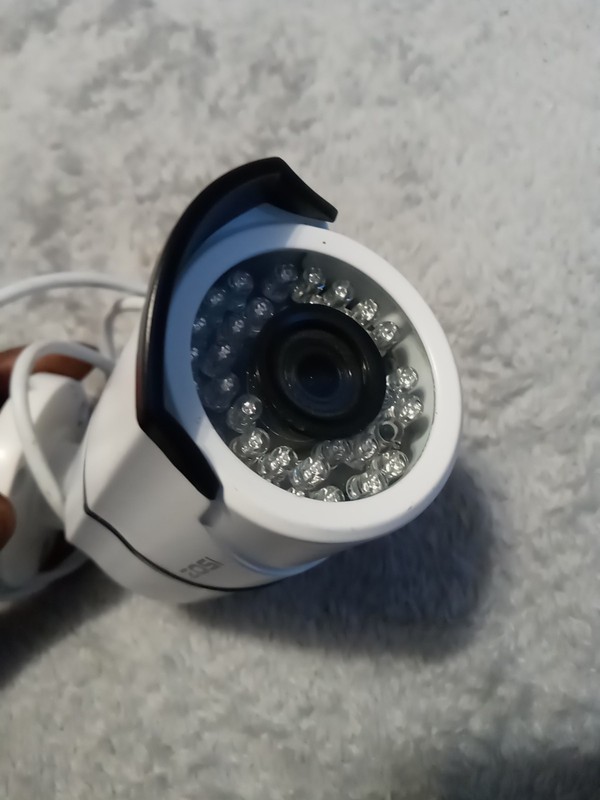 ZOSI 1AC-2612T-W-N Indoor and Outdoor Bullet Security Camera gallery
