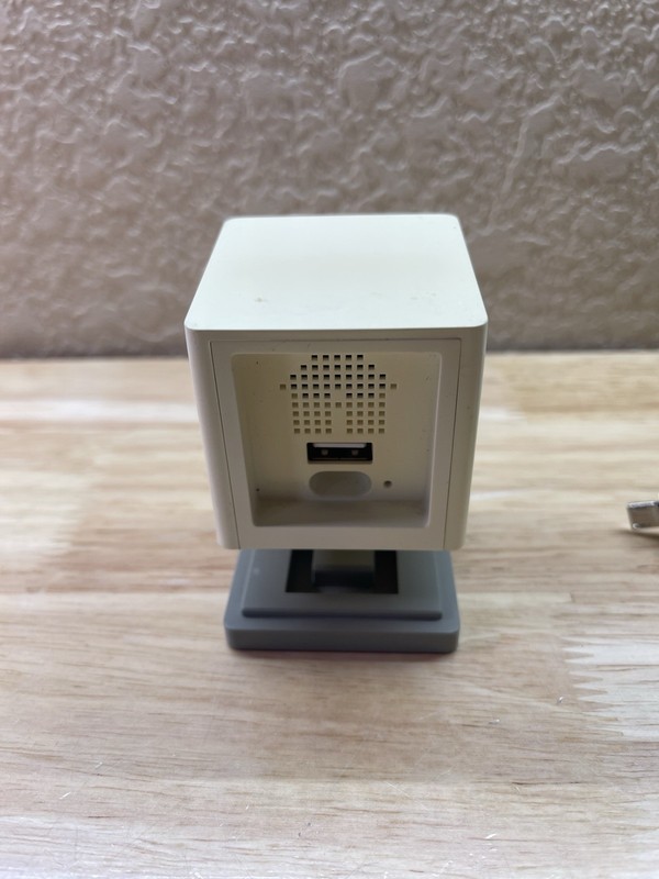Wyze Cam V2 HD Indoor Wireless Smart Home Security Camera (WYZEC2) gallery