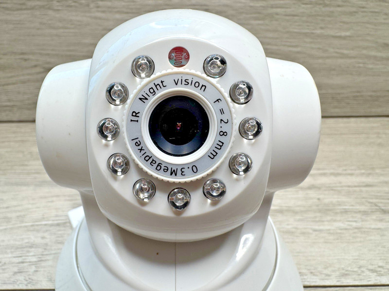 Foscam F18918W Wireless Camera FR4020A2 White gallery