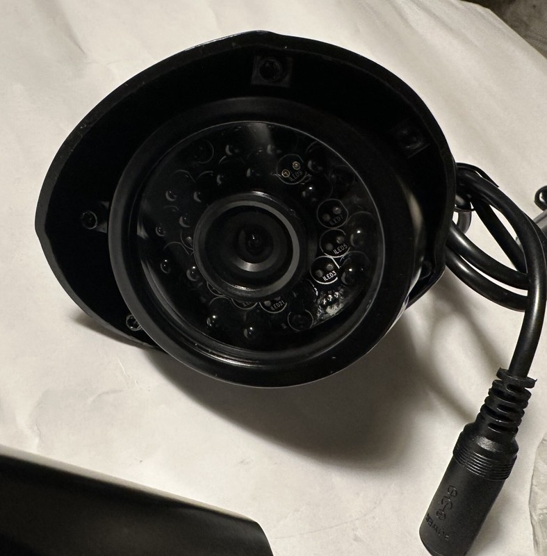 LOREX LW1740 Wireless Add-On Camera for the Lorex LW1740 / LW2740 Series gallery