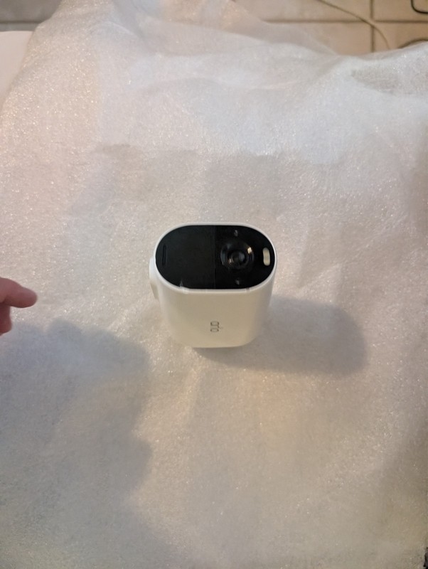 Arlo Essential XL Spotlight VMC2032 1080p Wireless Security Camera - White gallery