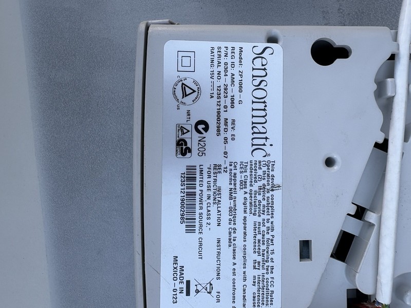 Sensormatic AMS-9040 Controller with ZP-1060-G Digital Remote Alarm gallery