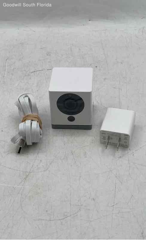 Wyze Model Cam V2 White 1080p HD Wi-Fi Indoor Security Camera Not Tested