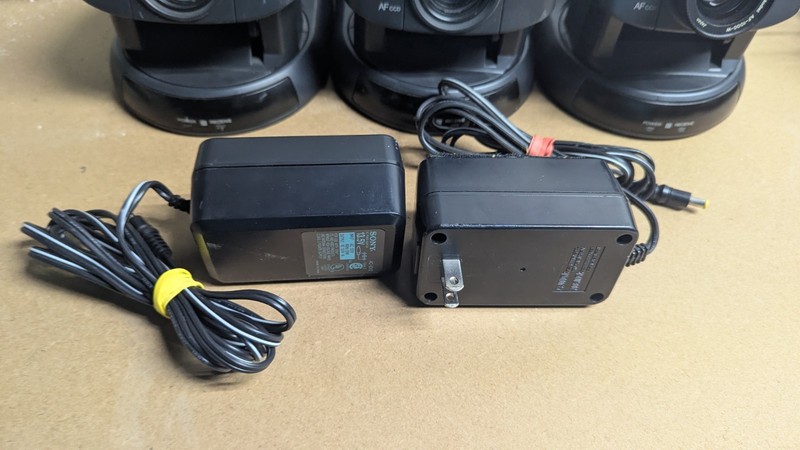 3 SONY Video Cameras EVI-D30 12X Variable Zoom Security Conferencing AF CCD gallery