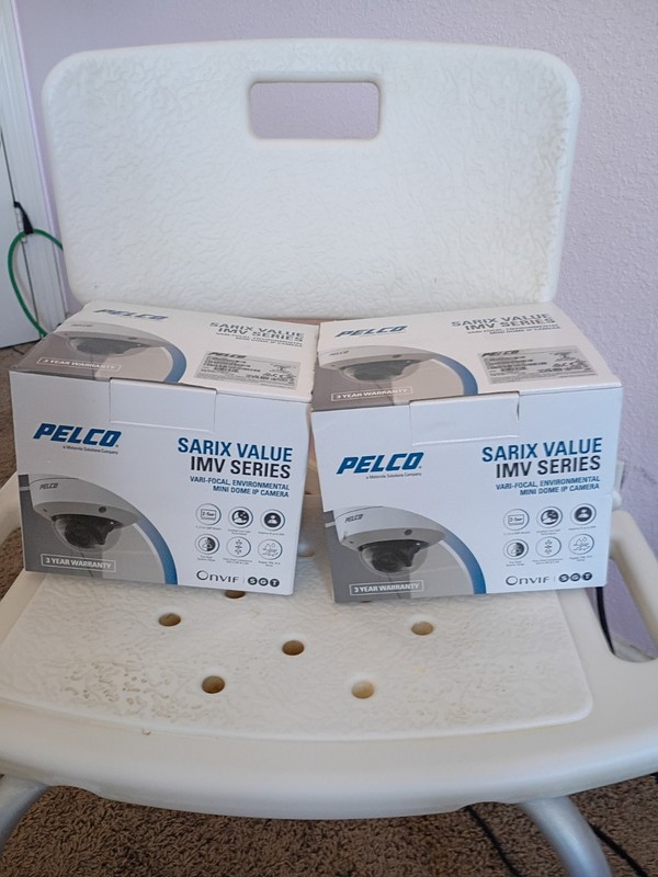 2 Sarix Value IMV Series Mini Dome IP Camera