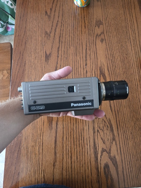 Panasonic WV-BL204 CCTV Camera with Cosmicar 8.5mm 1:1.5 TV Lens UNTESTED gallery