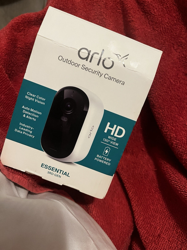 Arlo Essential 3rd Gen 1080p Wireless Wi-Fi Battery Cam Color Night Vision
