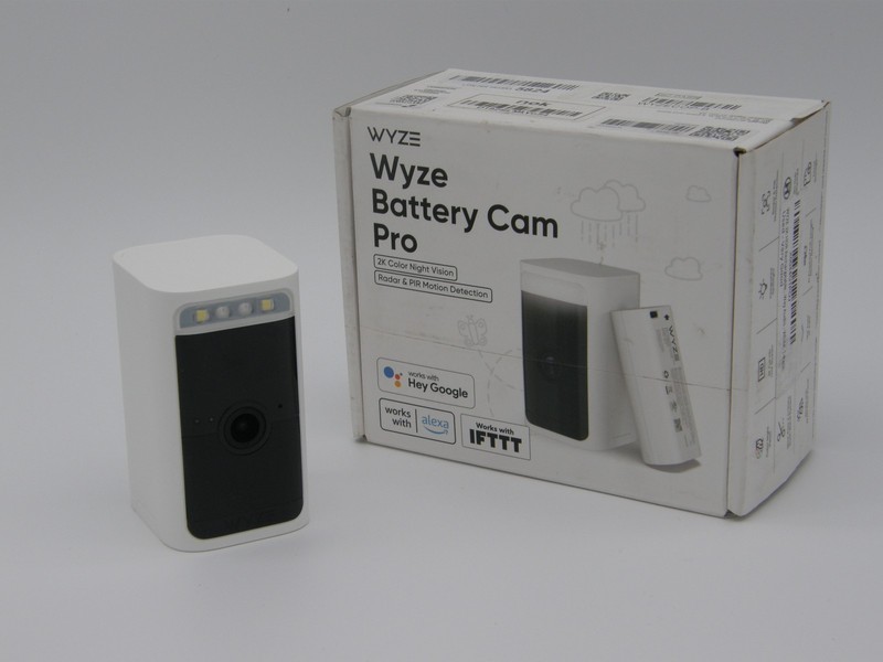 Wyze Battery Cam Pro 2K Color NV W/ Radar & PIR Motion Detection
