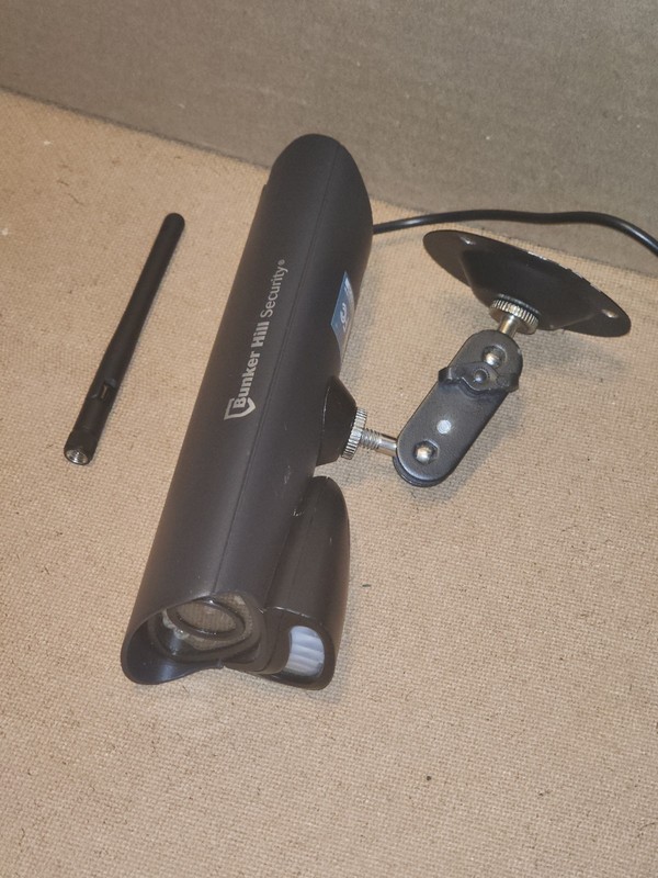 Bunker Hill Security 62367 Wireless Camera Add or Replacement W/Wall Mounting gallery