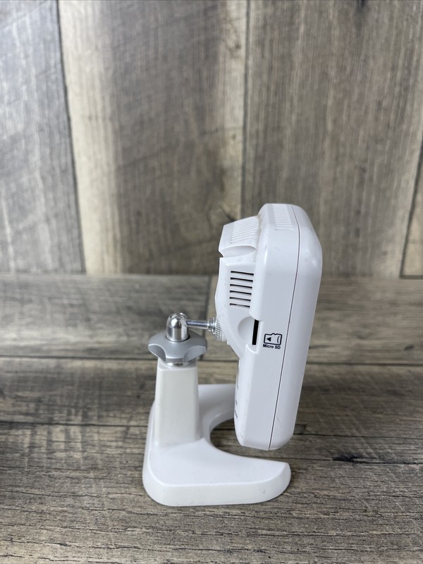 IRIS RC8221 White Wired/Wireless 802.11n H.264 HD Security Camera gallery