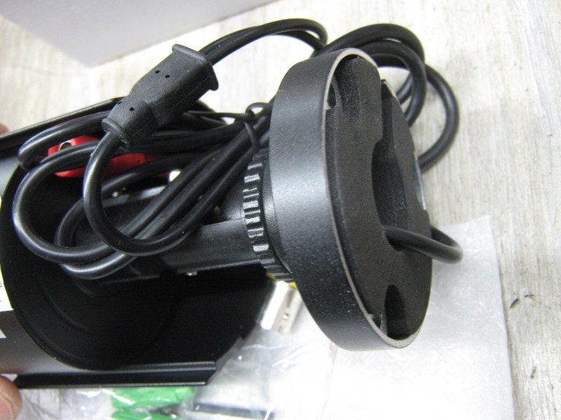 Lorex Security Camera MC6945 BRAND NEW. WITH USED CABLE. FREE SHIPPING gallery