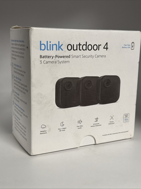 Blink Outdoor 4 – Battery-Powered Smart Security 3-Camera System