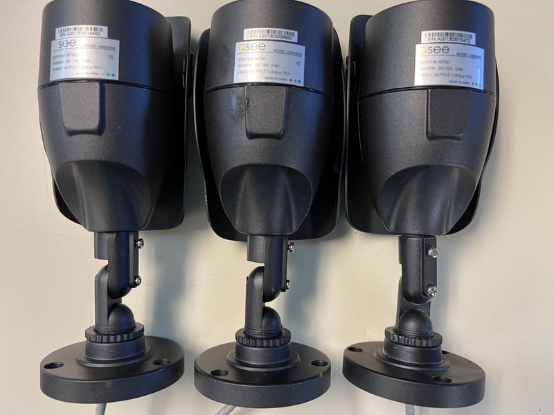 Q-See QM6006B Bronze Bullet Color Security Cameras, TESTED, 3 Cameras w/cables gallery