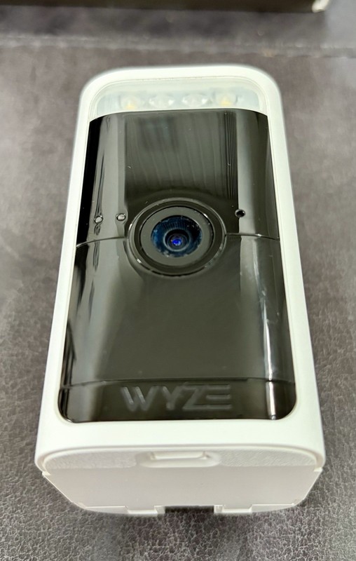 Wyze Battery Cam Pro 2k HDR Wireless Outdoor/Indoor Security Camera gallery