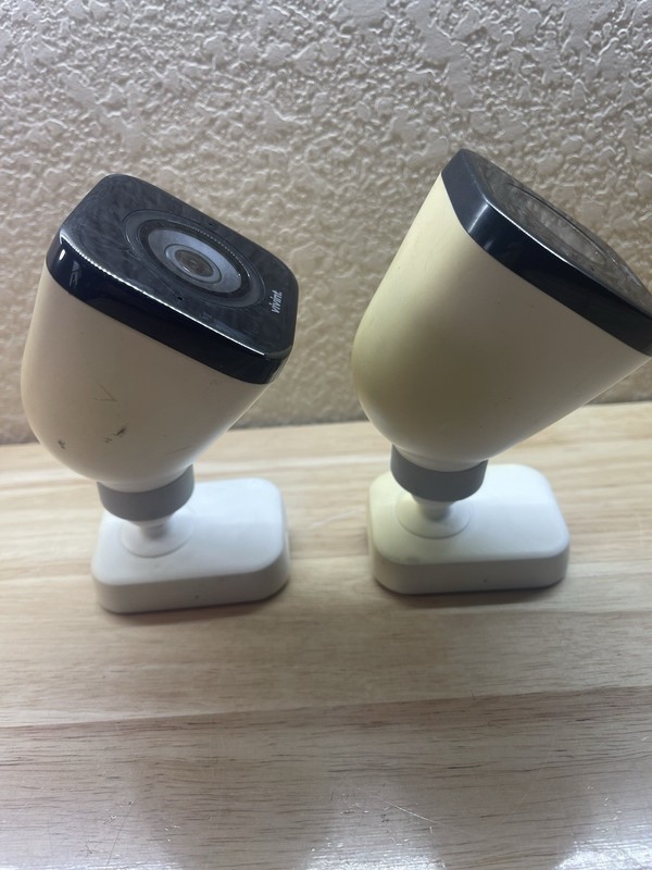 (2) Vivint Outdoor Security camera pro Gen 1 - VS-ODC300-WHT - Used gallery