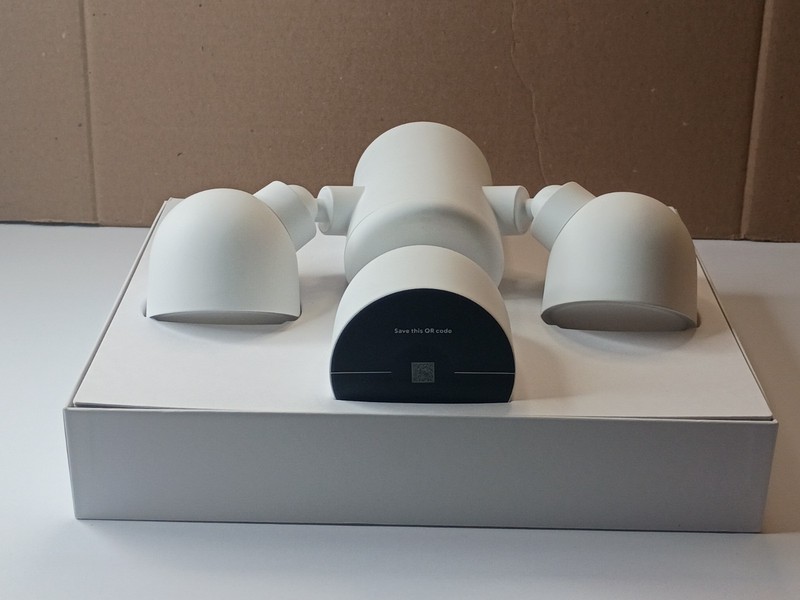 NEW! Google Nest Cam with Floodlight (Wired) Outdoor Smart Home Security Camera gallery