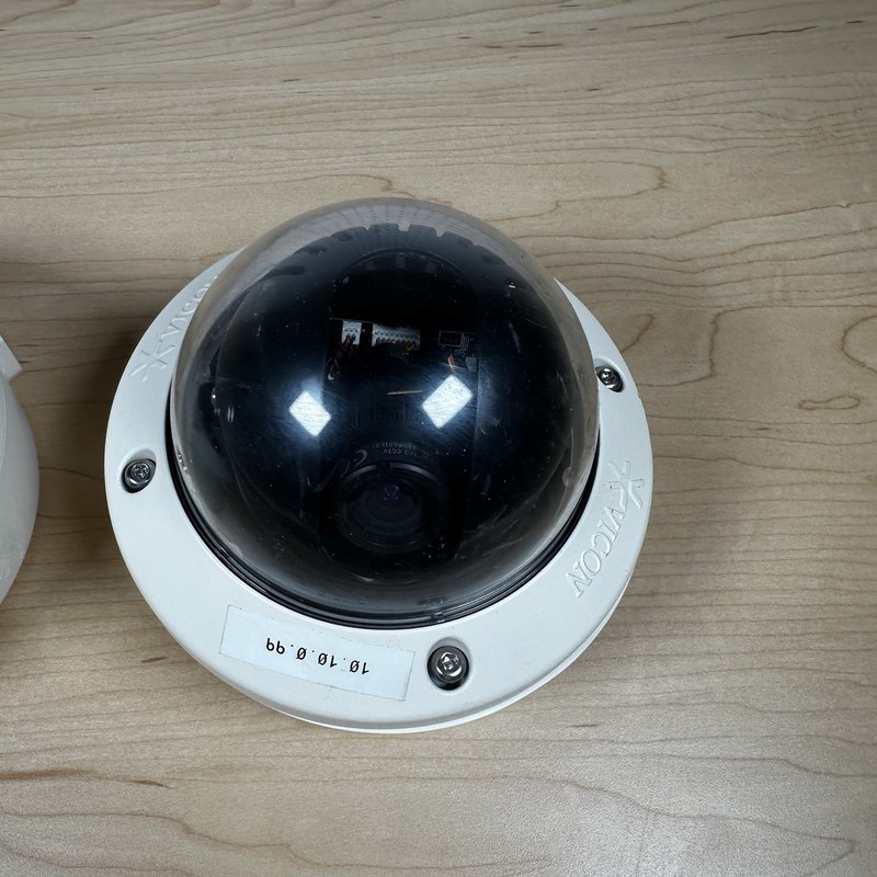 Lot of 2 Vicon V920D-N39M-IP Dome Camera gallery