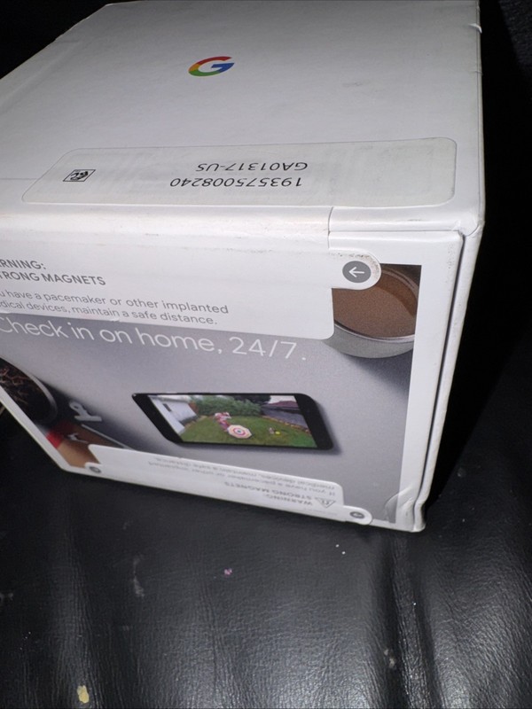 Google Nest Cam (Outdoor Battery) (GA01317-US) FACTORY SEATED gallery