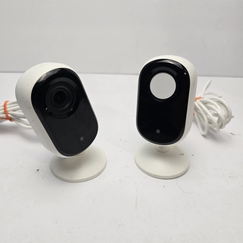 Arlo Essential Indoor (2nd Gen.) Wired 2K Security Camera VMC3060 - (2 PACK)