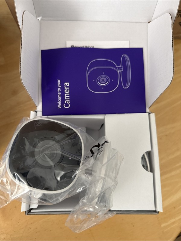 Samsung SmartThings Indoor Security Camera 1080P HD Video W/HDR GP-U999COVLBDA gallery